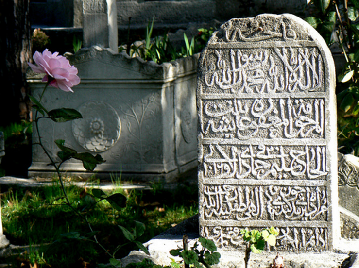 grave 02